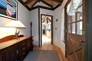 Interior - Maple Bear: Walk to Snow Summit! Hot Tub! Game Room! Pool Table! Air Hockey! Internet! Family Friendly! (Big Bear Lake)