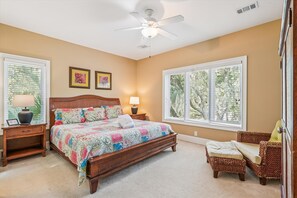 6 Schlafzimmer, Bügeleisen/Bügelbrett, kostenloses WLAN, Bettwäsche