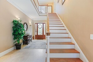 Interior - 14 Heron Street - 6 Bdrm, 5th Row, close to the Beach! (Hilton Head Island)