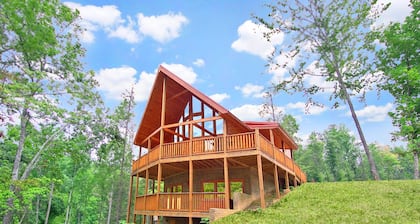 Lazy Daze: Theater, Hot Tub, Sauna, Gameroom