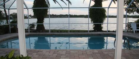 Piscine extérieure, piscine chauffée