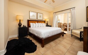 3 slaapkamers, een strijkplank/strijkijzer, gratis wifi, beddengoed