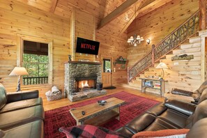 Smart TV, fireplace