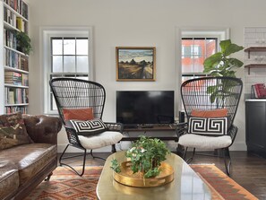 Smart TV, books, stereo - A Literary Oasis In The Heart Of Nantucket Town (Nantucket)