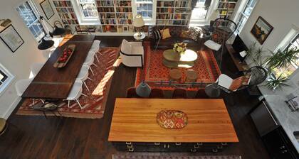 Literary Oasis Heart Of Nantucket Town