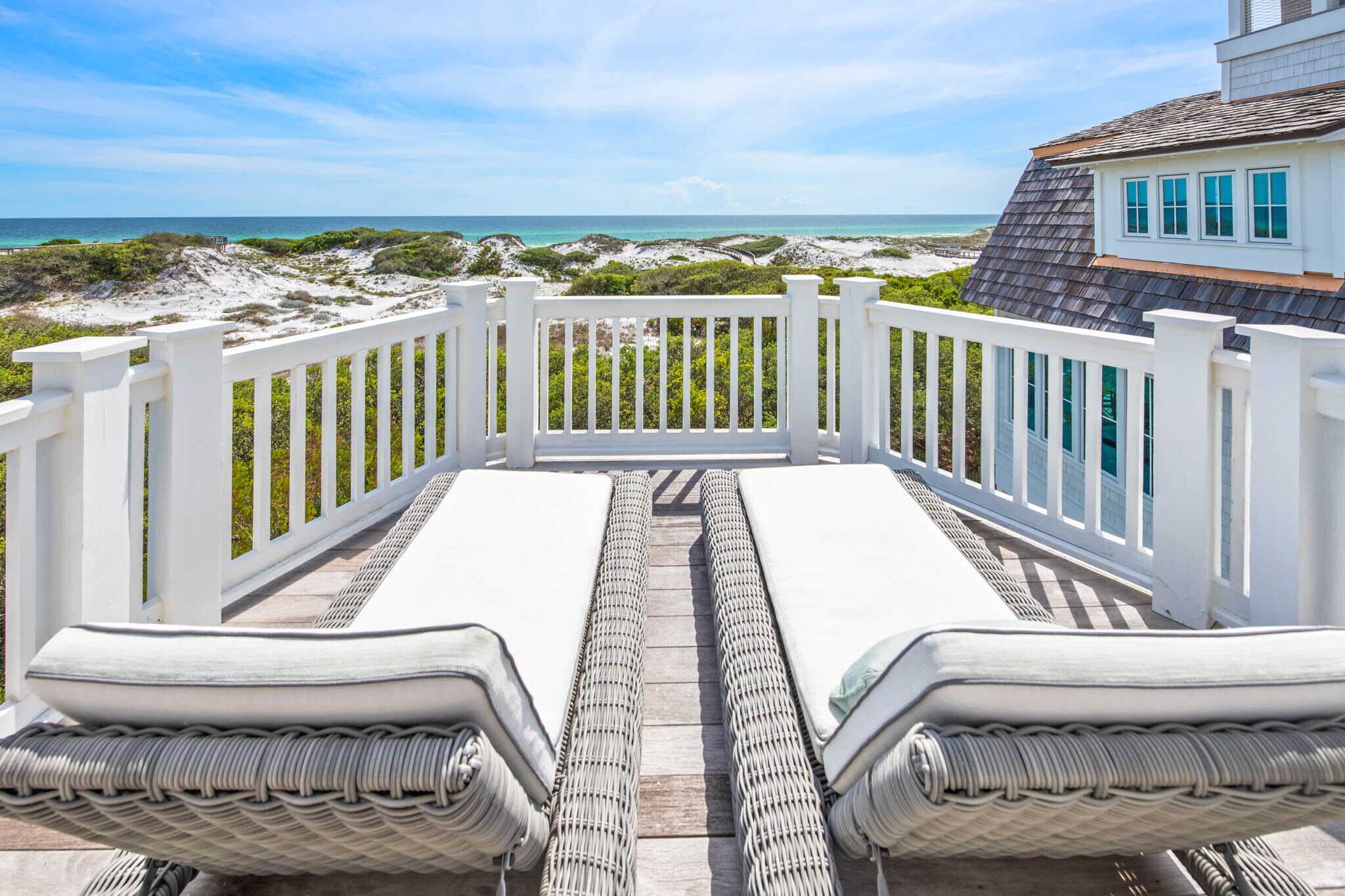 Spend Fall by the Beach! Beachfront! Private Pool! Peloton! Golf Cart!