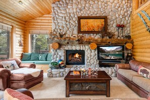 TV, fireplace, DVD player, stereo - Abode at Glenfiddich | Winter Special - Cozy Winter Retreat with Ski Access (Park City)