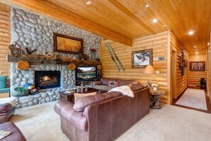 TV, fireplace, offices