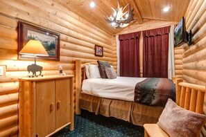 5 bedrooms, iron/ironing board, WiFi, bed sheets