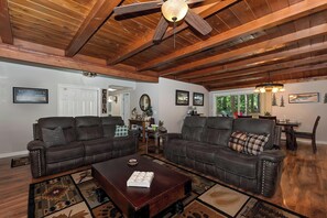 TV, fireplace, DVD player