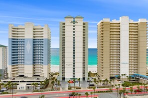 Exterior - CONDO WITH AMAZING VIEWS & SPACIOUS BALCONY!! SLEEPS UP TO 8! (Panama City Beach)