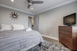 1 bedroom, iron/ironing board, free WiFi, bed sheets