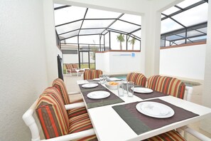 Outdoor dining