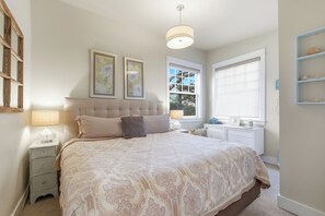 3 bedrooms, free WiFi, bed sheets