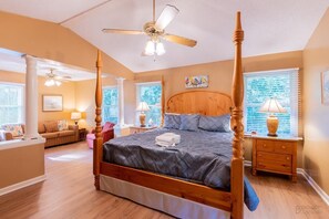 4 bedrooms, iron/ironing board, free WiFi, bed sheets