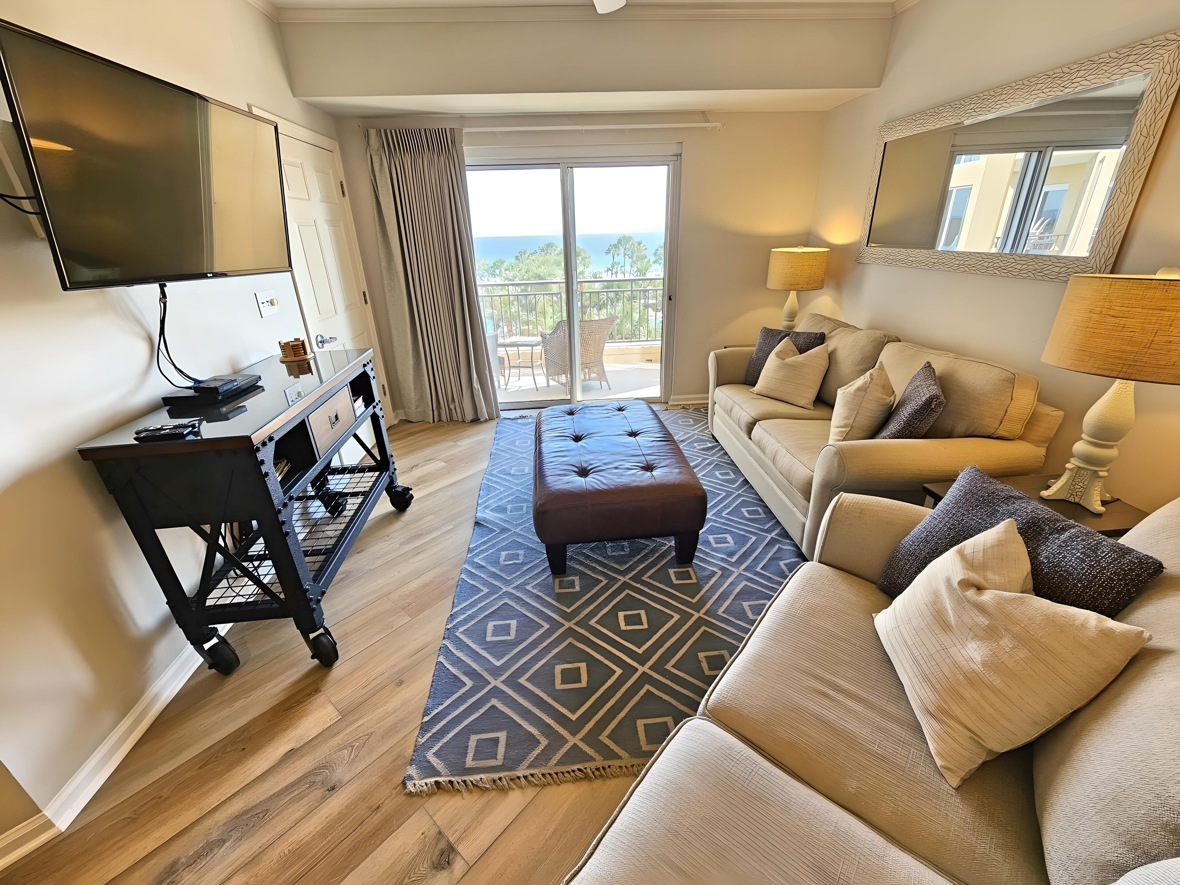 Televisión, reproductor de DVD y estéreo 