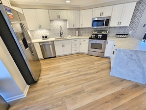 Fridge, microwave, oven, stovetop - Golf cart. Remodeled condo! Westwinds 4727 Gulf front. Larger floorplan!! (Miramar Beach)
