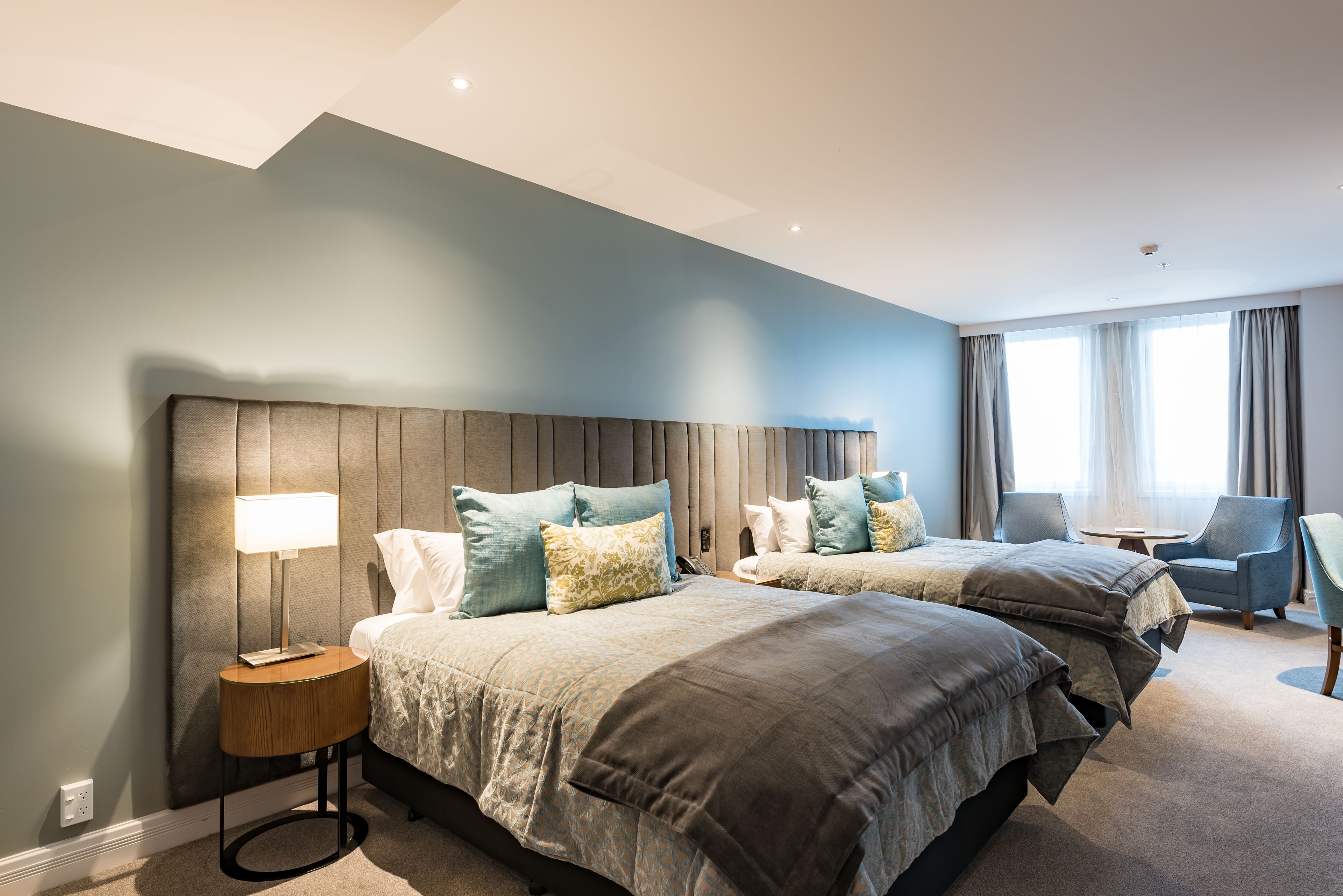 superior twin room | 1 bedroom, minibar, in-room safe, desk