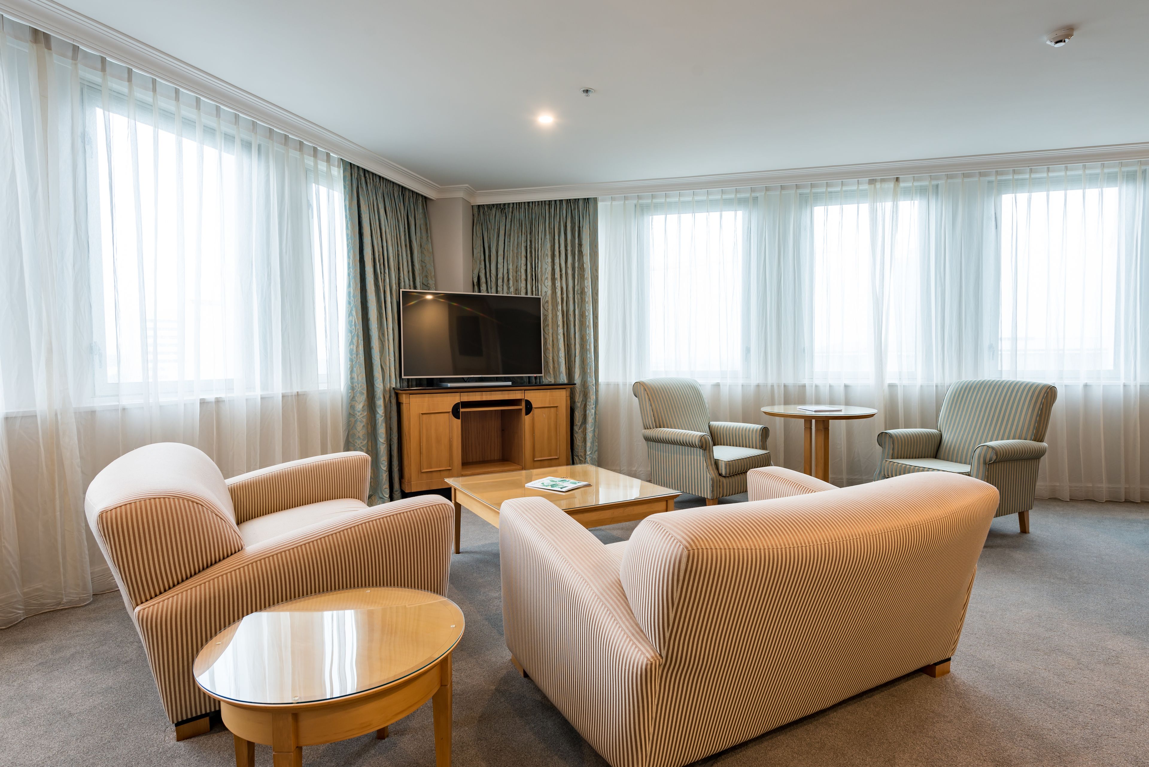 Photo - Distinction Christchurch Hotel