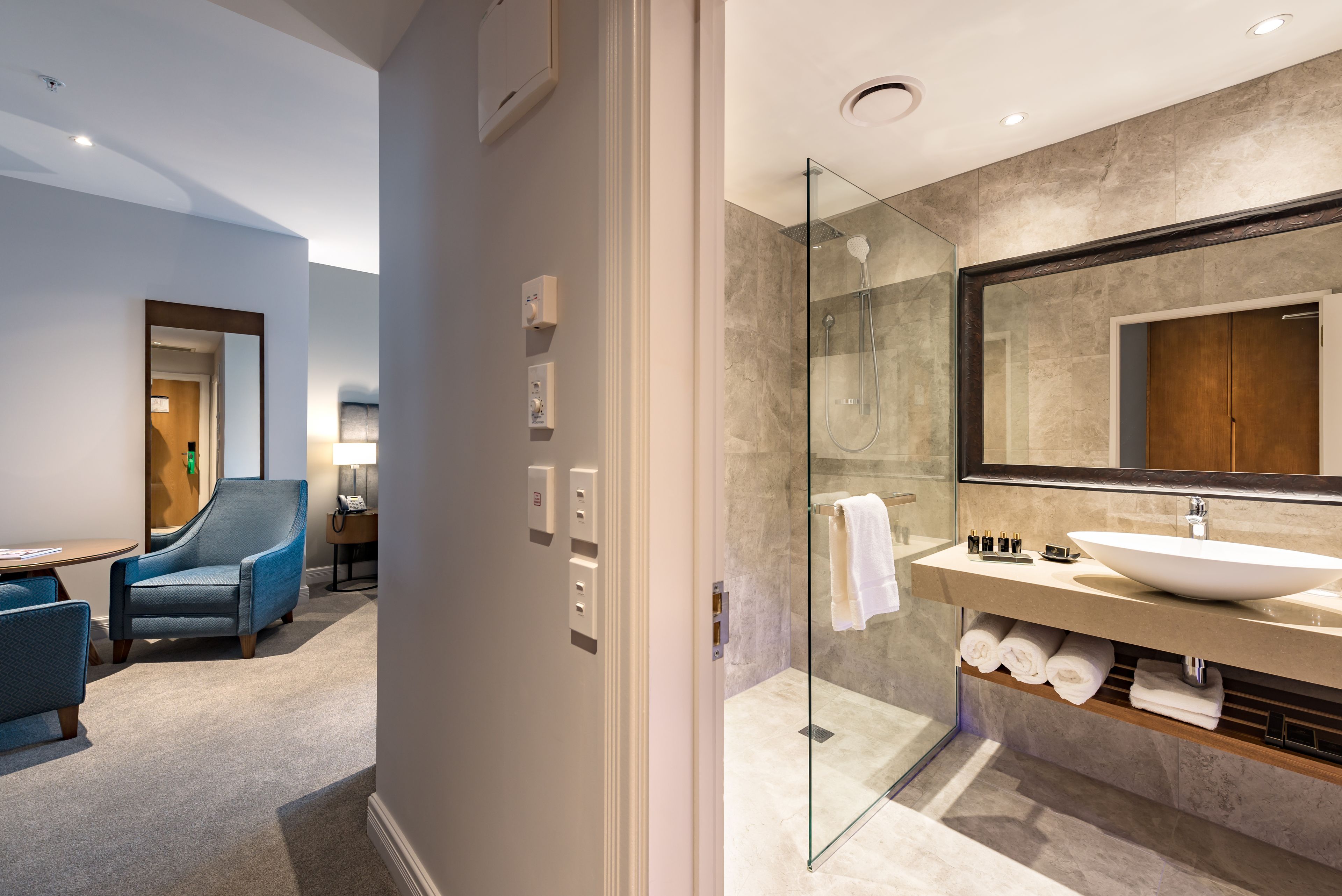 superior king room | bathroom | free toiletries, hair dryer, bathrobes, slippers