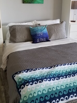 Free WiFi, bed sheets