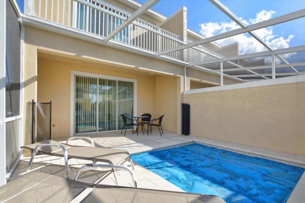 BEAUTIFUL HOUSE, PRIVATE SPLASH POOL, BALCONY OFF MASTER SUITE, FREE WIFI!!!
