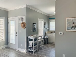 Interior - Tropical Retreat with Serene Lagoon Pool Near White Sand Beaches: Beach4U (Pensacola)