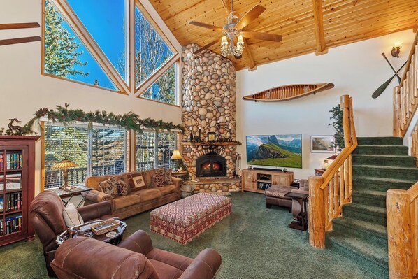 Televisio, takka, DVD-soitin