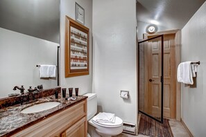 Douche, sèche-cheveux
