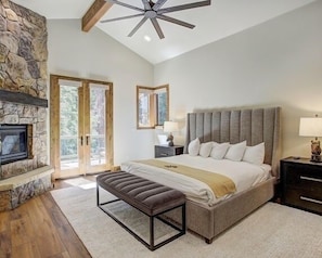 4 bedrooms, WiFi, bed sheets - Luxurious 4Br Mountain Home~No Cleaning Fees~Kids ski free! (Keystone)