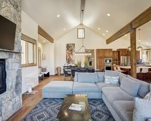 TV, fireplace, DVD player, stereo