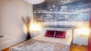 2 bedrooms, iron/ironing board, Internet, bed sheets