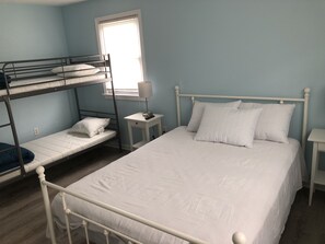 2 chambres, fer et planche à repasser, Wi-Fi gratuit