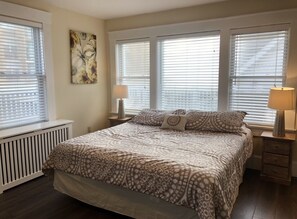 11 bedrooms, iron/ironing board, free WiFi, bed sheets