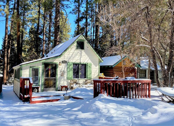 Exterior - Hiner Haven - Walk to Shuttle, Fireplace, Barbecue (Big Bear Lake)