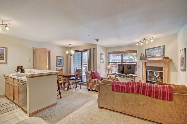 TV, DVD player - Cozy & Convenient 1Br - Just steps to Vibrant Apres-Ski 4ppl by RedAwning (Breckenridge)
