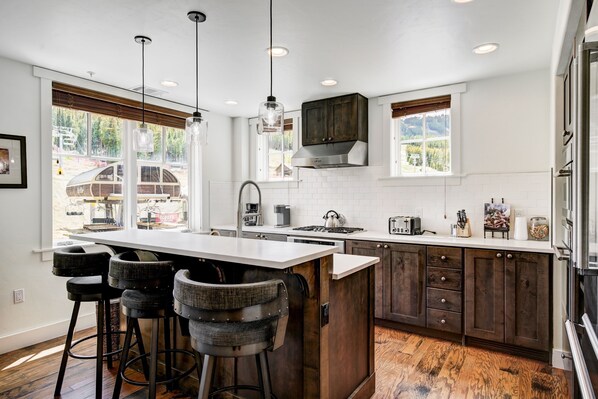 Fridge, microwave, oven, dishwasher - Spacious 4 Bedroom Condo Steps from Winter Activities by RedAwning (Breckenridge)