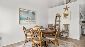 Dining - Unit 15, Pet Friendly 3 Bedroom Beach Condo (Panama City Beach)