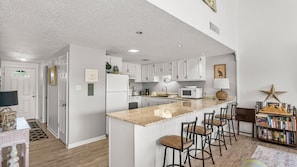 Fridge, microwave, oven, stovetop - Unit 15, Pet Friendly 3 Bedroom Beach Condo (Panama City Beach)