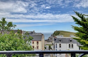 Property grounds - 2 Bed in Ilfracombe (oc-bellev) (Ilfracombe)