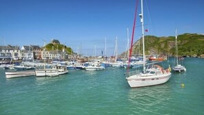 A marina with multiple sailboats docked. - 2 Bed in Ilfracombe (oc-bellev) (Ilfracombe)