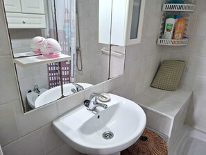 Haartrockner, Handtücher