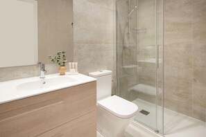 Hair dryer, towels - Prim Suite by FeelFree Rentals (San Sebastián)