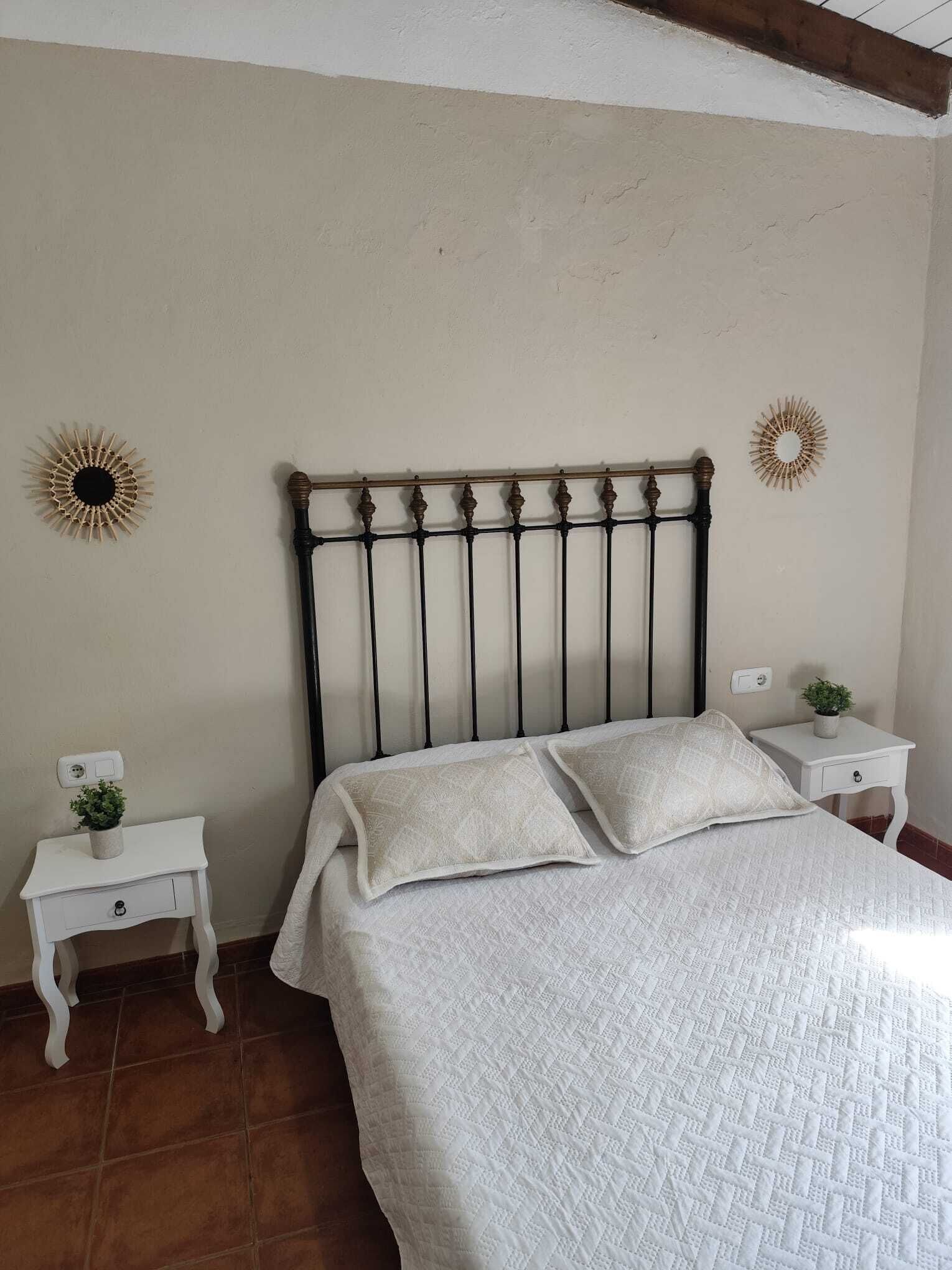 4 slaapkamers, een strijkplank/strijkijzer, wifi, beddengoed