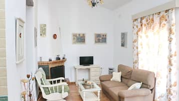 Télévision, cheminée