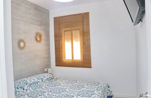 3 chambres, fer et planche à repasser, Wi-Fi, literie fournie