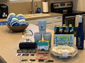 Fridge, microwave, oven, stovetop - Sunset Villas: Bayfront Beach Compound<br>**28 Night Min** (Key Largo)