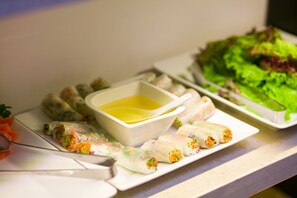 Daily continental breakfast (VND 230000 per person) - Hanoi Paon Hotel & Spa (Hanoi)