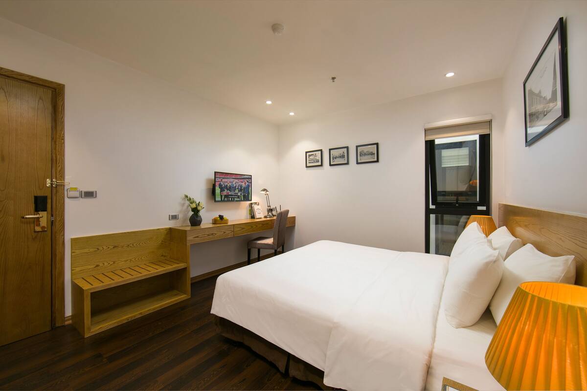 Ropa de cama hipoalergénica y minibar 