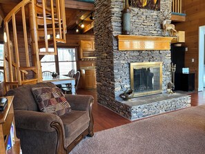 Téléviseur connecté, foyer, jeux vidéo, lecteur de DVD